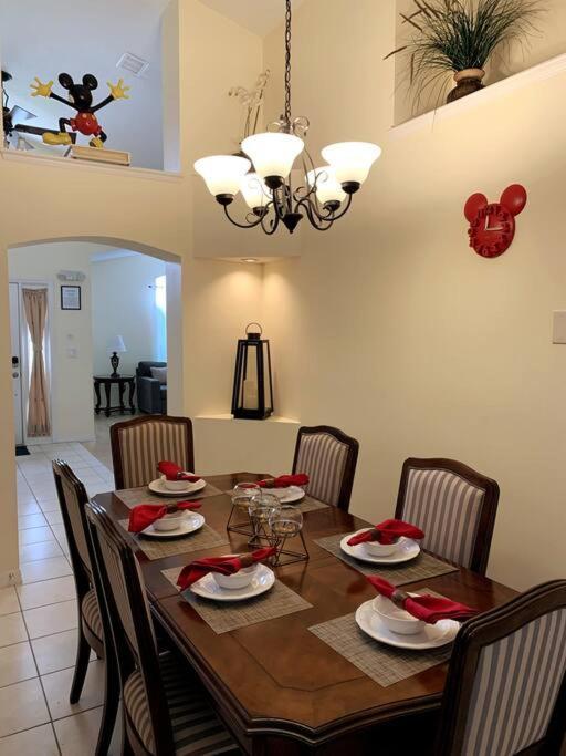 Minutes To Disney! Spacious Home W/ Private Pool, Themed Rooms! Orlando Exterior photo